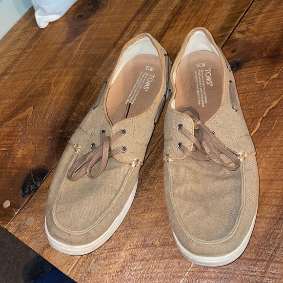 Size 12 men’s Tom’s boat shoes euc worn twice - Picture 5 of 7